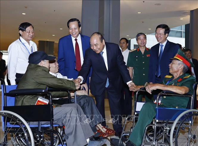 Thủ tướng dự hội nghị tuyên dương 500 thương binh nặng tiêu biểu toàn quốc - Ảnh 6.