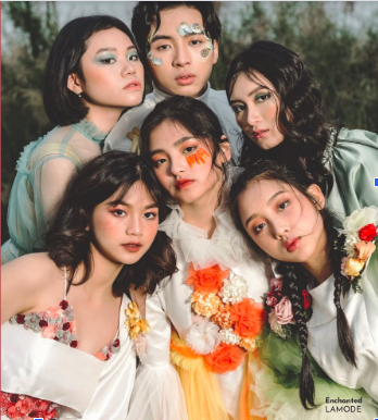 Học sinh trường chuy&ecirc;n H&agrave; Nội thể hiện đẳng cấp thời trang bằng fashion show ri&ecirc;ng - Ảnh 1.