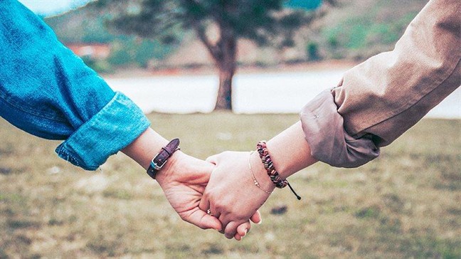 Nên thành thực hay tảng lờ những trục trặc gối chăn? - Ảnh 2.