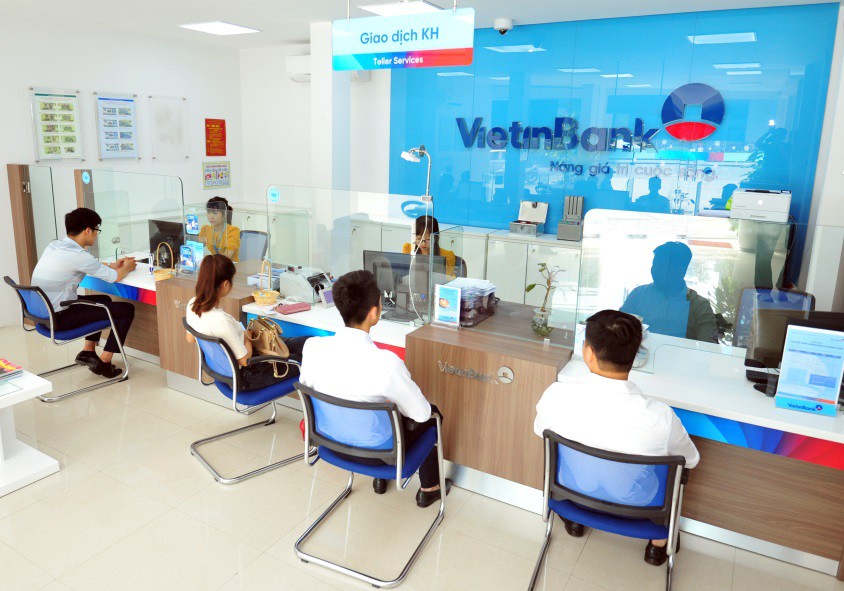 L&agrave;m thế n&agrave;o để sử dụng dịch vụ ng&acirc;n h&agrave;ng một c&aacute;ch th&ocirc;ng minh? - Ảnh 1.