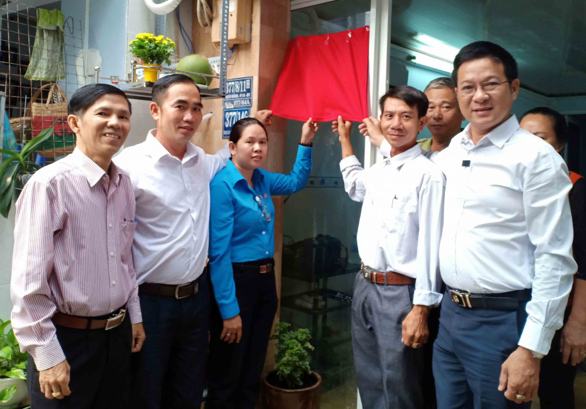 Giúp đoàn viên khó khăn được an cư