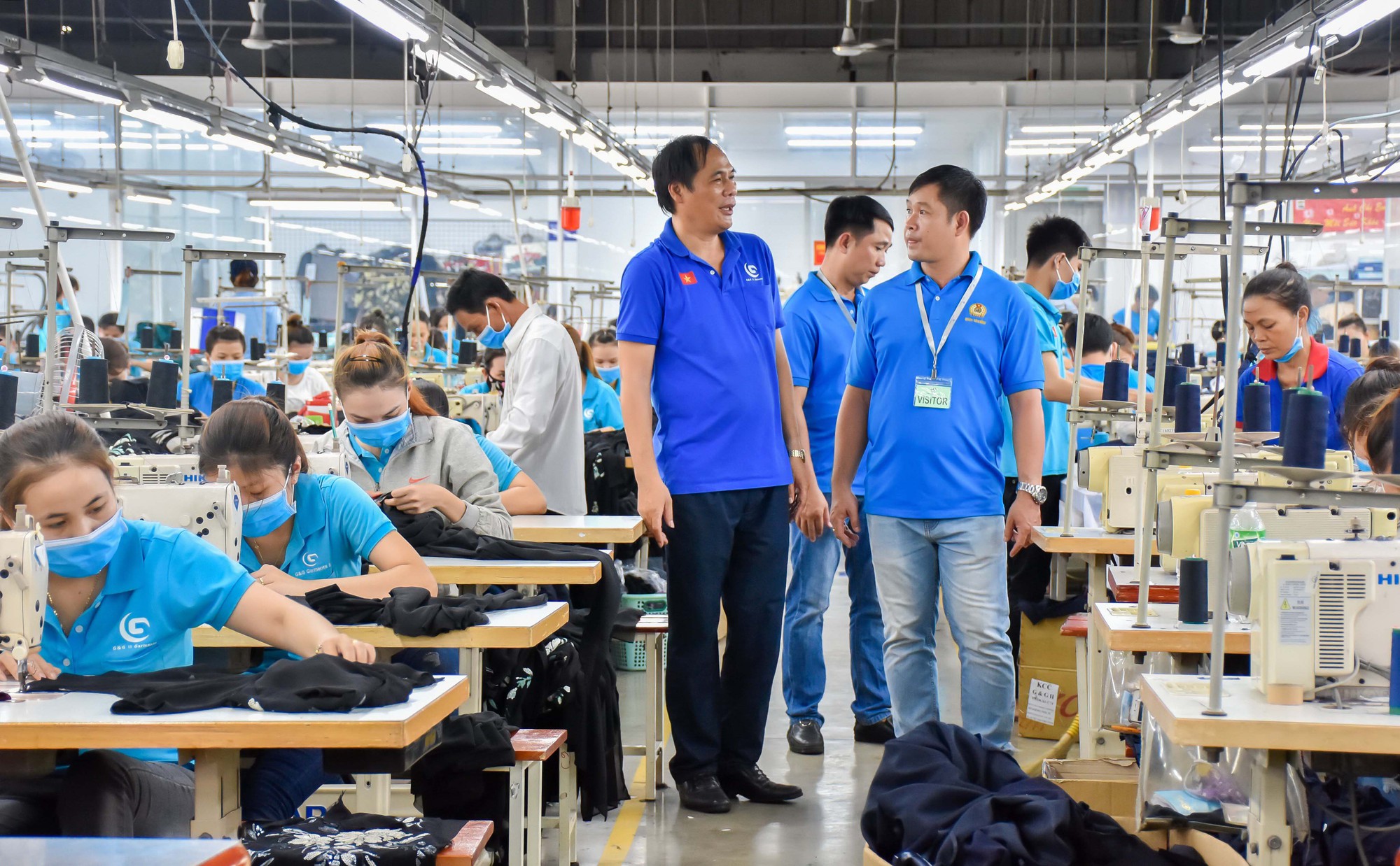 Dấn th&acirc;n v&igrave; người lao động - Ảnh 1.
