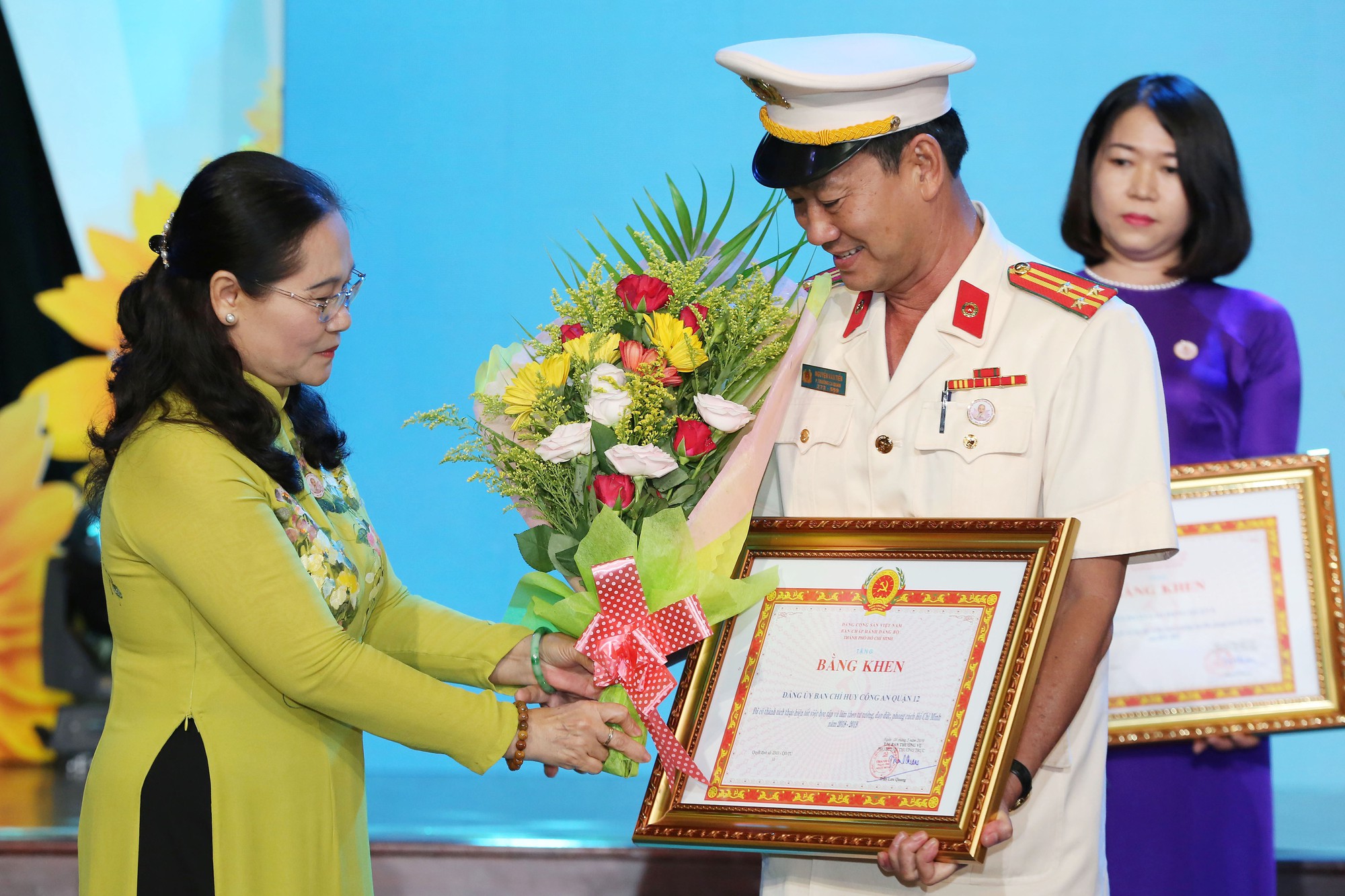 Phẩm chất cộng sản là cái gốc