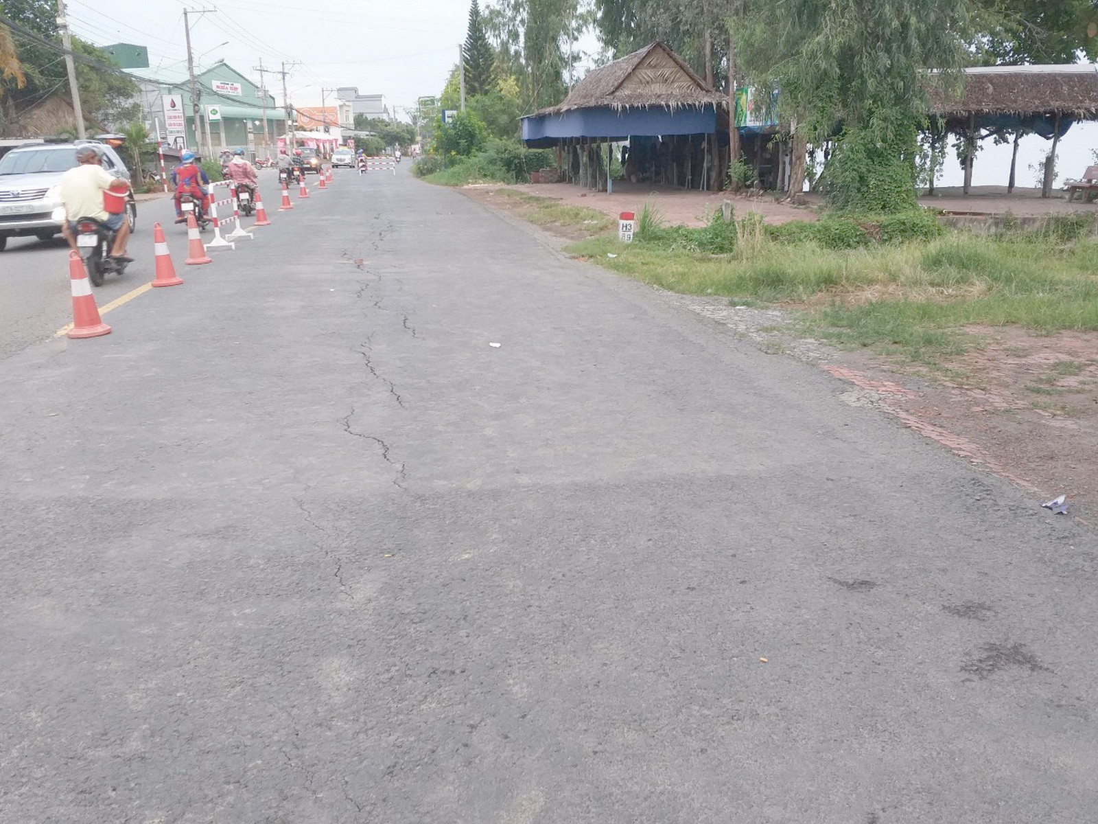 Quốc lộ 91 lại bị "hà bá" đe dọa nuốt chửng