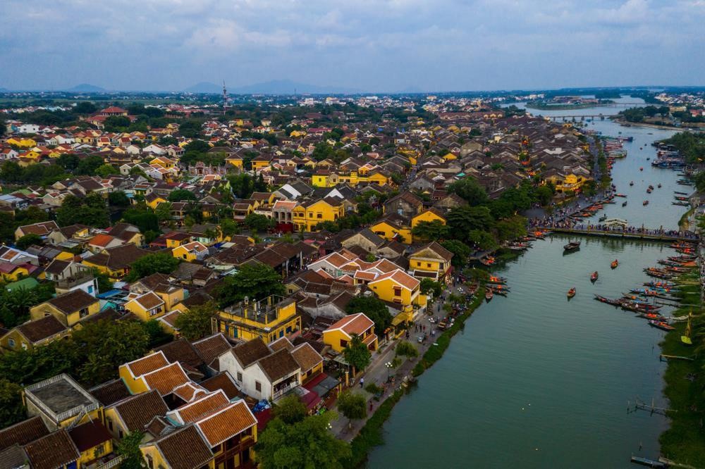 B&aacute;o T&acirc;y n&oacute;i về đi x&iacute;ch l&ocirc; v&agrave; 9 trải nghiệm phải thử ở Việt Nam - Ảnh 5.