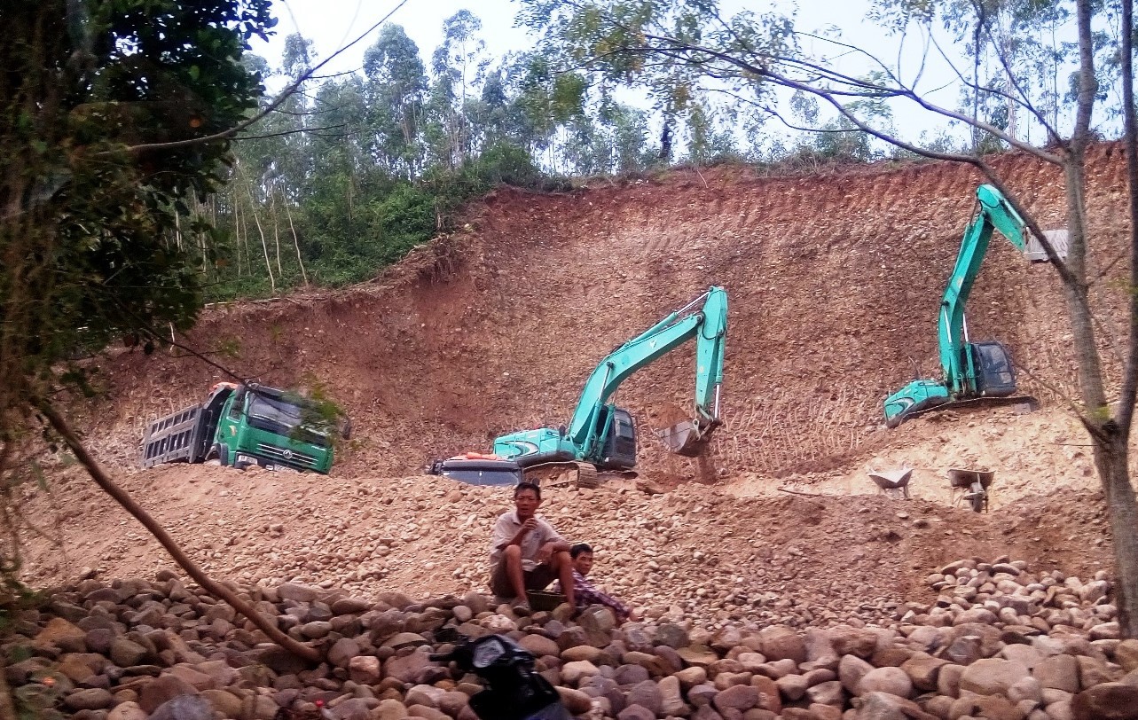 Quảng Bình: Hàng loạt lãnh đạo của xã bị cách chức do sai phạm trong đất đai