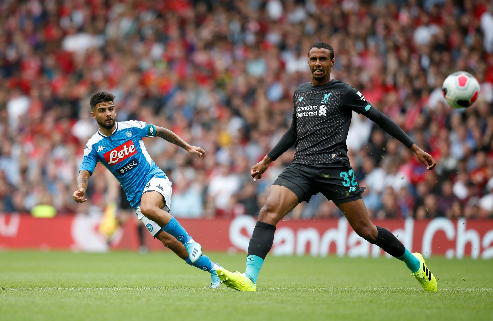 Napoli đại phá Liverpool, nhà vô địch Champions League thua tan tác