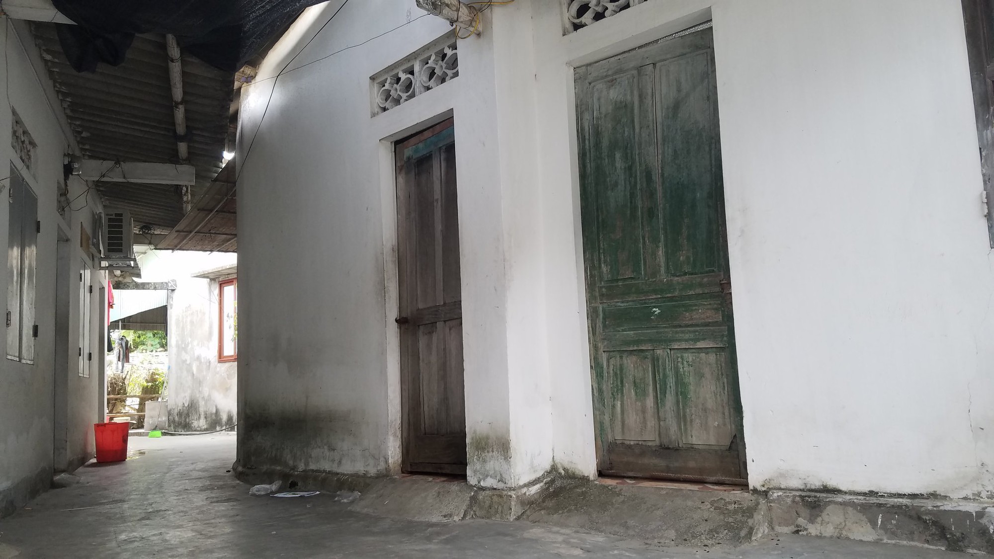 Tự s&aacute;t bất th&agrave;nh sau khi đ&acirc;m chết người y&ecirc;u, gọi điện cho cảnh s&aacute;t xin đầu th&uacute; - Ảnh 1.