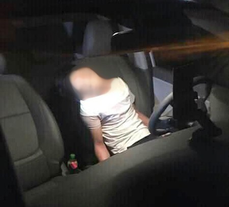 Đang chở khách ra sân bay, tài xế taxi bất ngờ co giật rồi tử vong trên xe