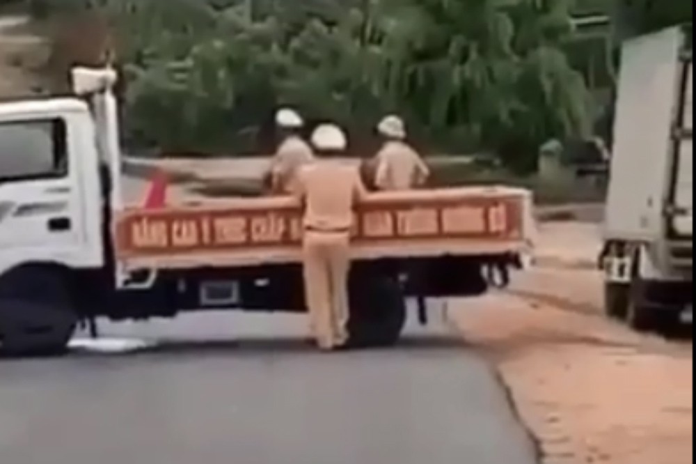 Mức phạt chưa đủ... "đô"