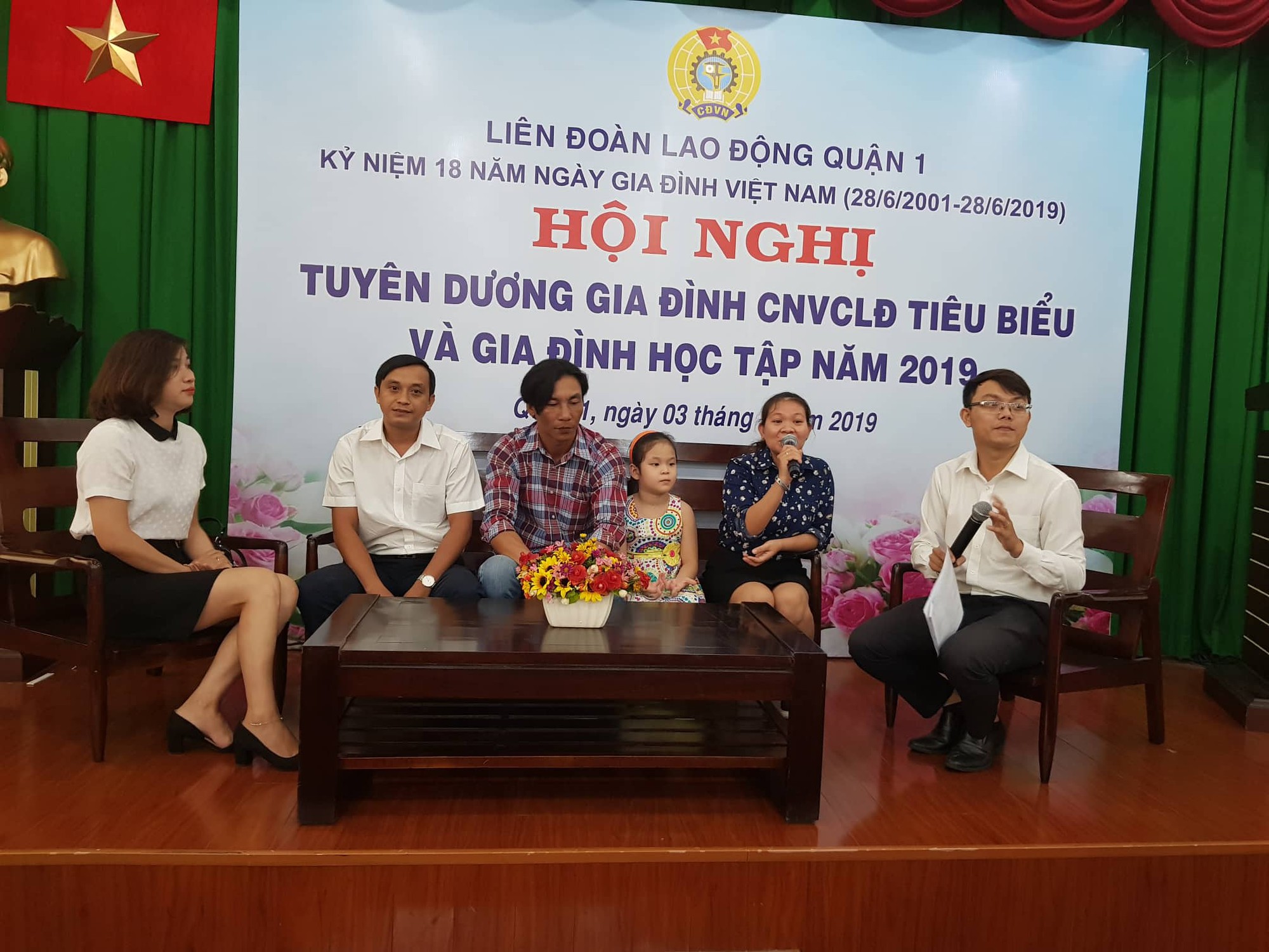 Chia sẻ kinh nghiệm giữ lửa hạnh phúc gia đình