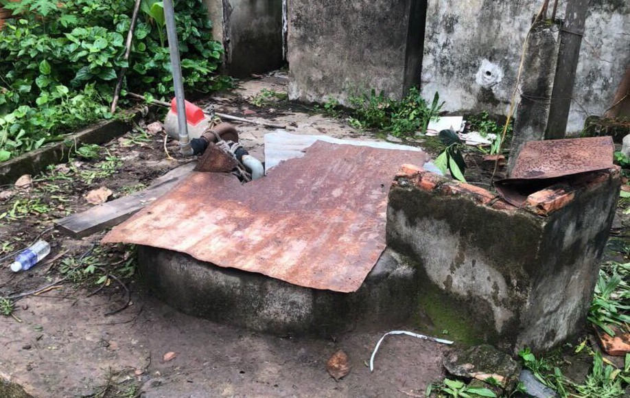 Thuê thợ lặn tìm bé trai 3 tuổi dưới giếng sâu ở Bình Dương