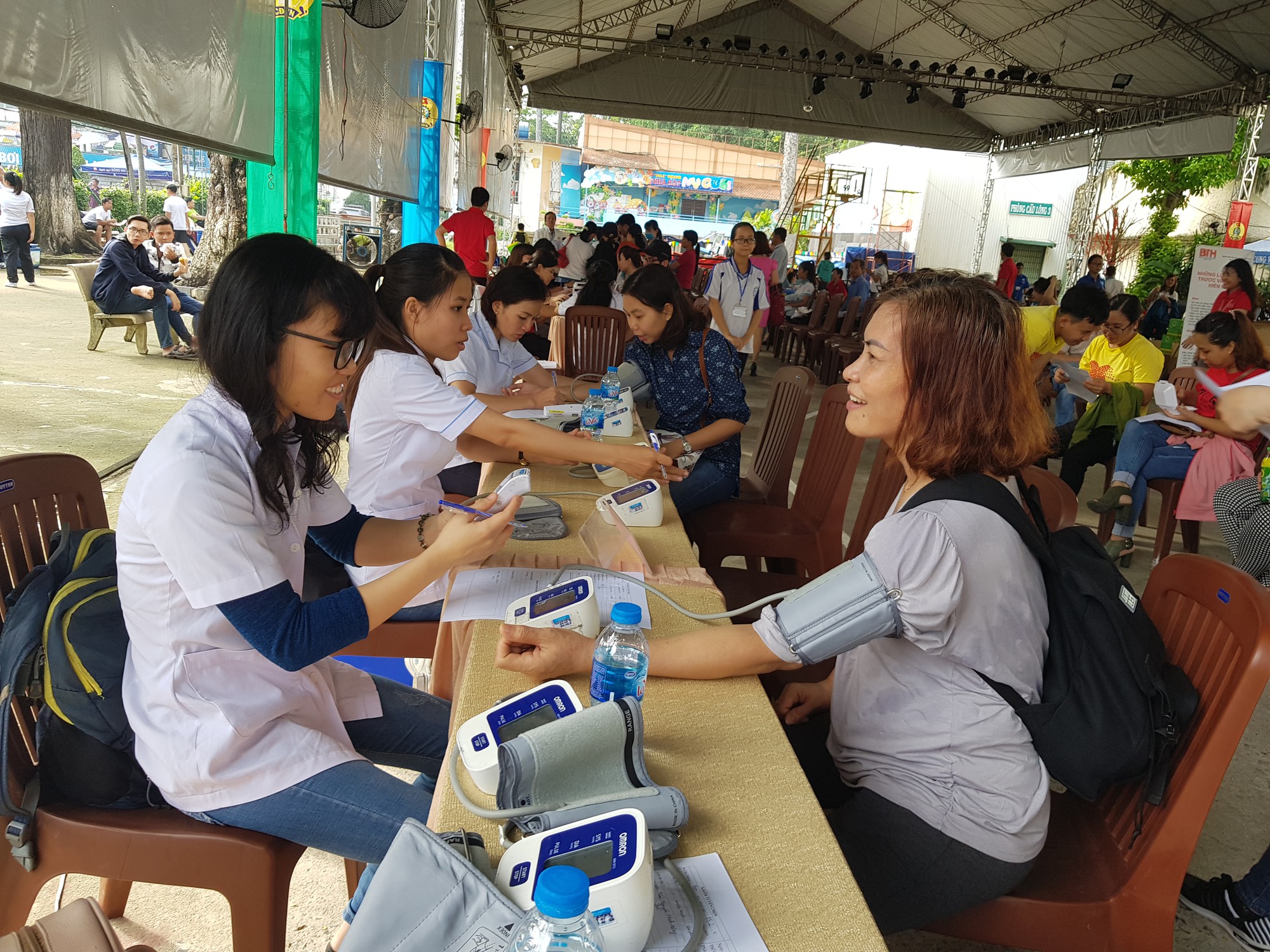 Hơn 600 đoàn viên tham gia hiến máu tình nguyện - Ảnh 1.