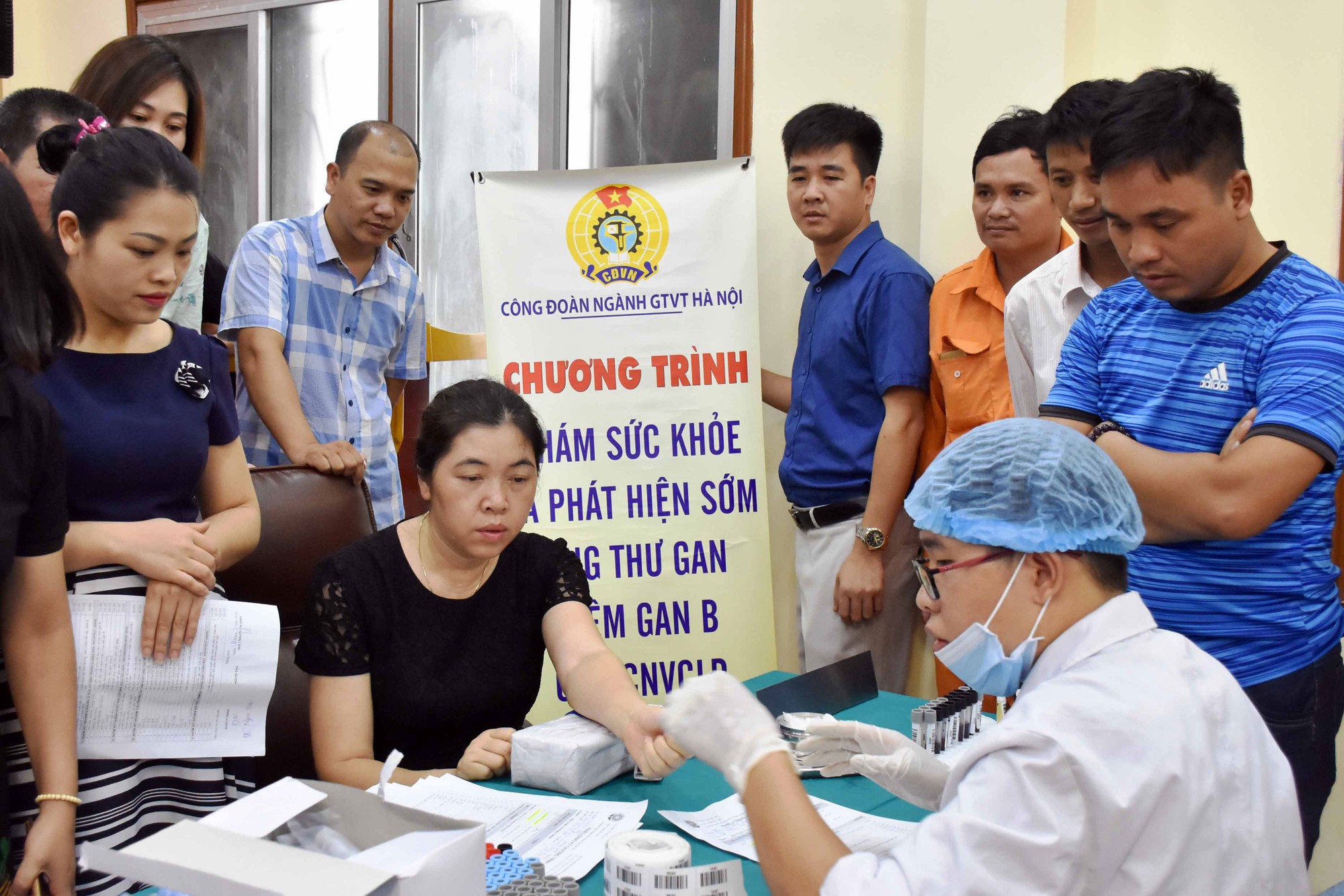 HÀ NỘI: Chăm lo sức khỏe CNVC-LĐ
