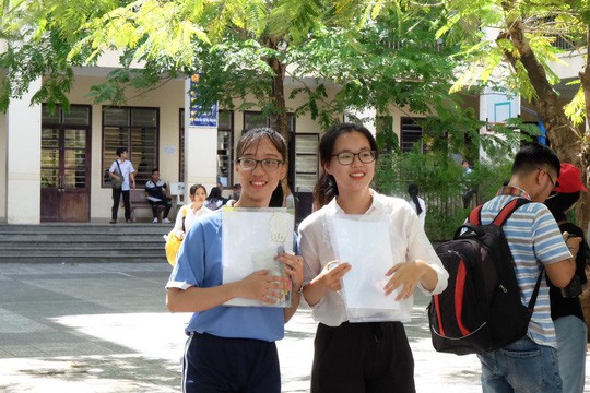 Đ&agrave; Nẵng: B&agrave;i thi THPT quốc gia từ 2,75 l&ecirc;n 7 điểm sau ph&uacute;c khảo - Ảnh 1.