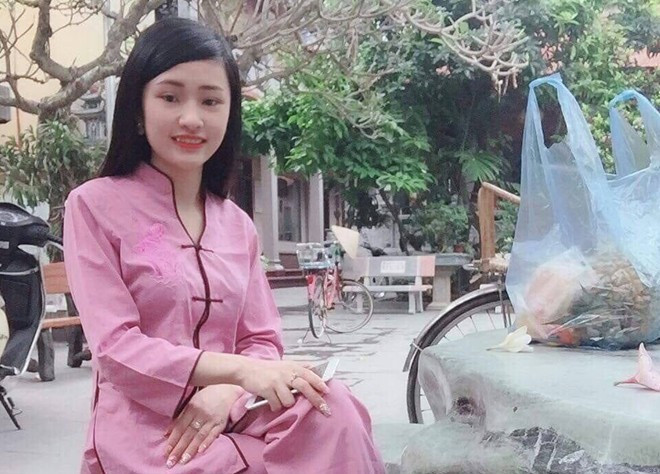 Phát hiện "tình địch" trong phòng bạn trai, cô gái dùng dao đâm tử vong