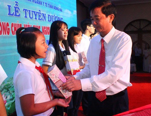 ĐỒNG NAI: Tuyên dương, khen thưởng con CNVC-LĐ vượt khó, học giỏi