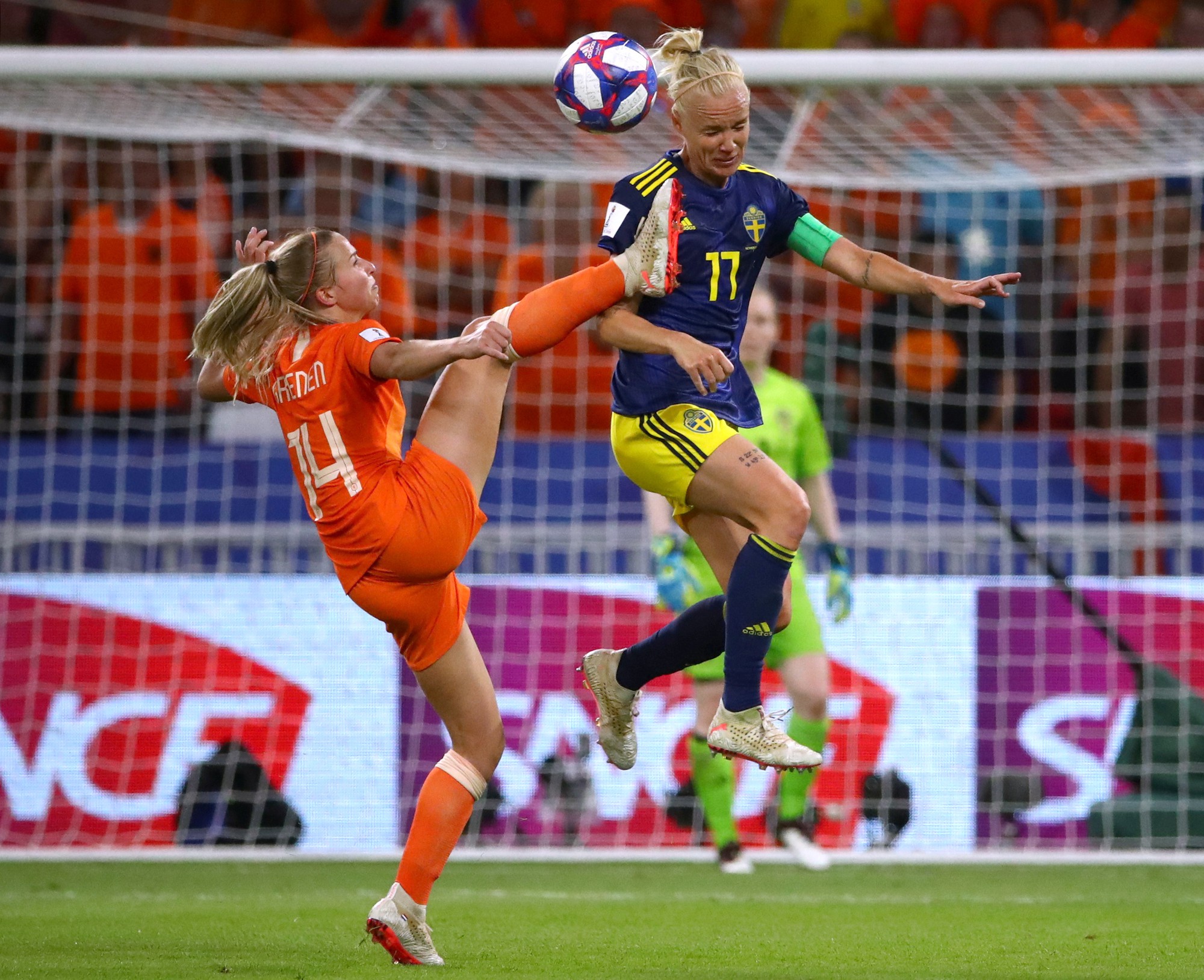 H&agrave; Lan v&agrave;o chung kết World Cup nữ nhờ b&agrave;n thắng v&agrave;ng - Ảnh 2.