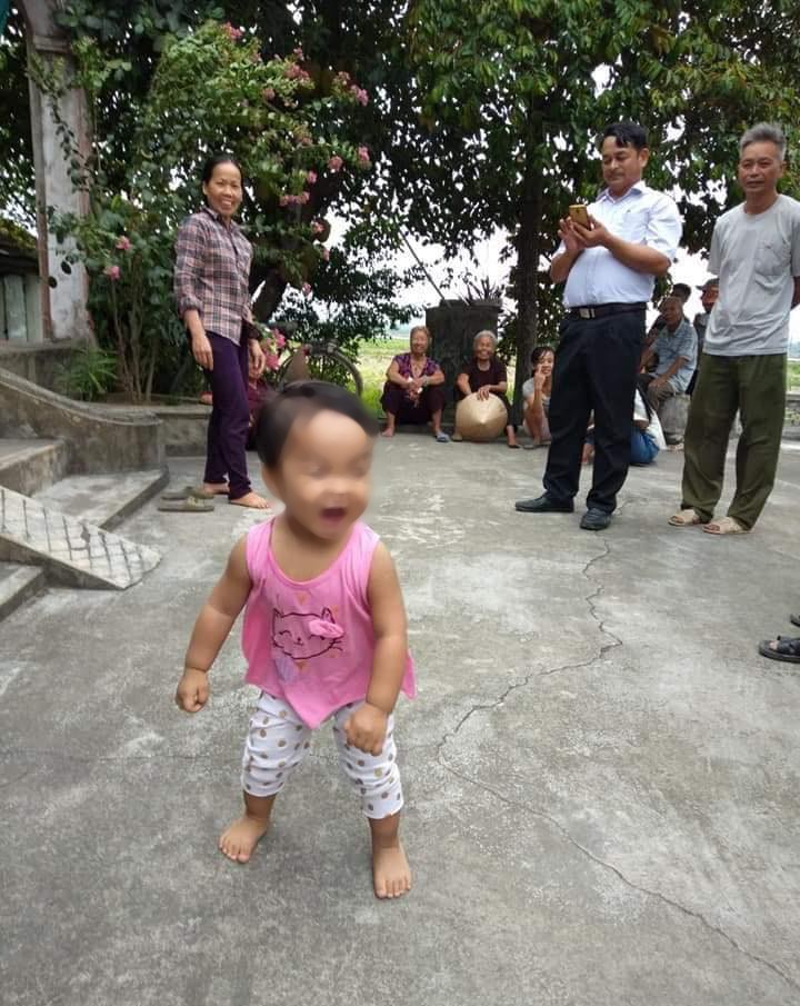 C&ocirc; g&aacute;i trẻ xưng sinh vi&ecirc;n viết thư gửi con g&aacute;i 1 tuổi v&agrave;o cửa ch&ugrave;a - Ảnh 1.