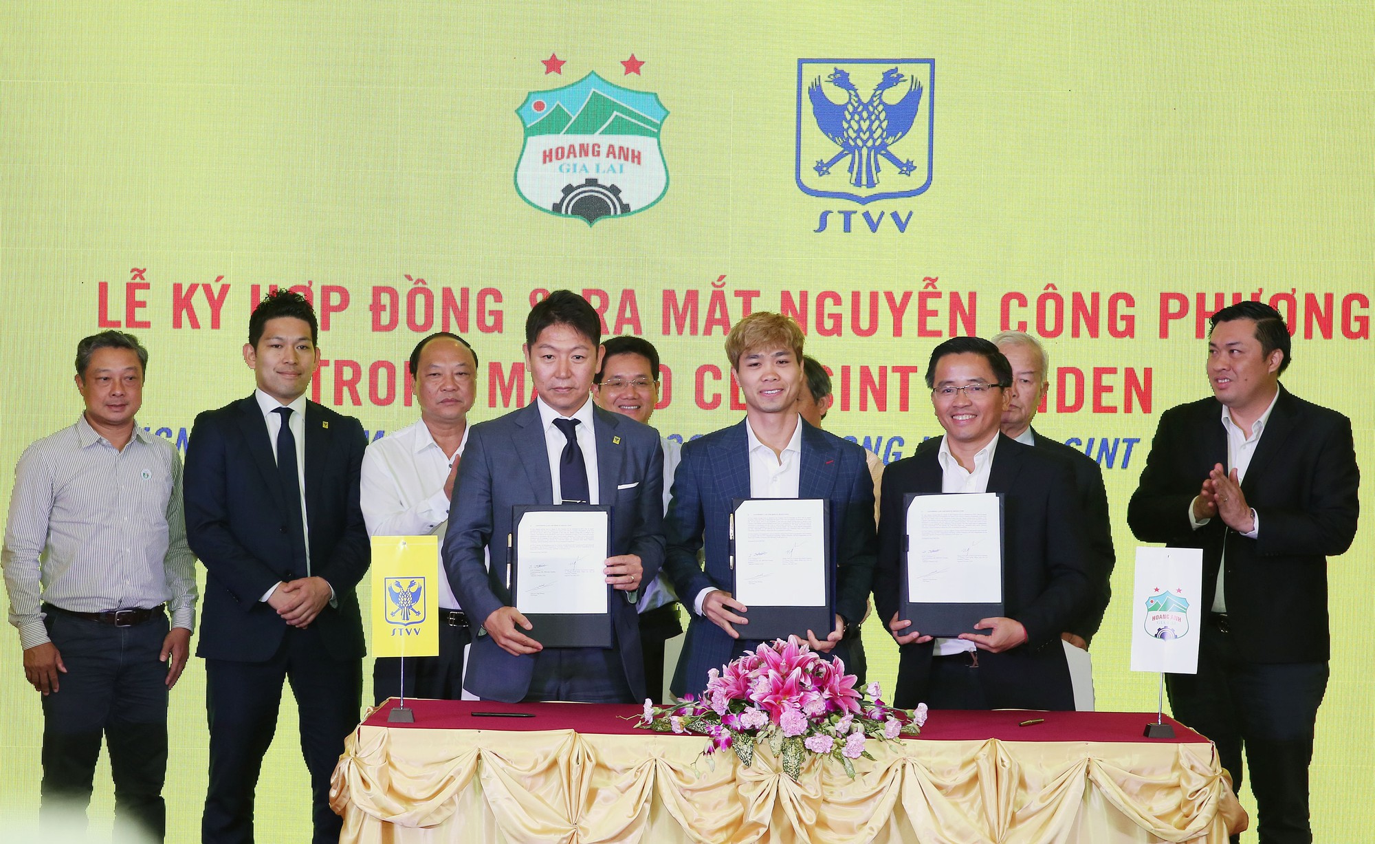 C&ocirc;ng Phượng được CLB Sint Truiden hứa hẹn g&igrave; trước khi sang Bỉ? - Ảnh 2.