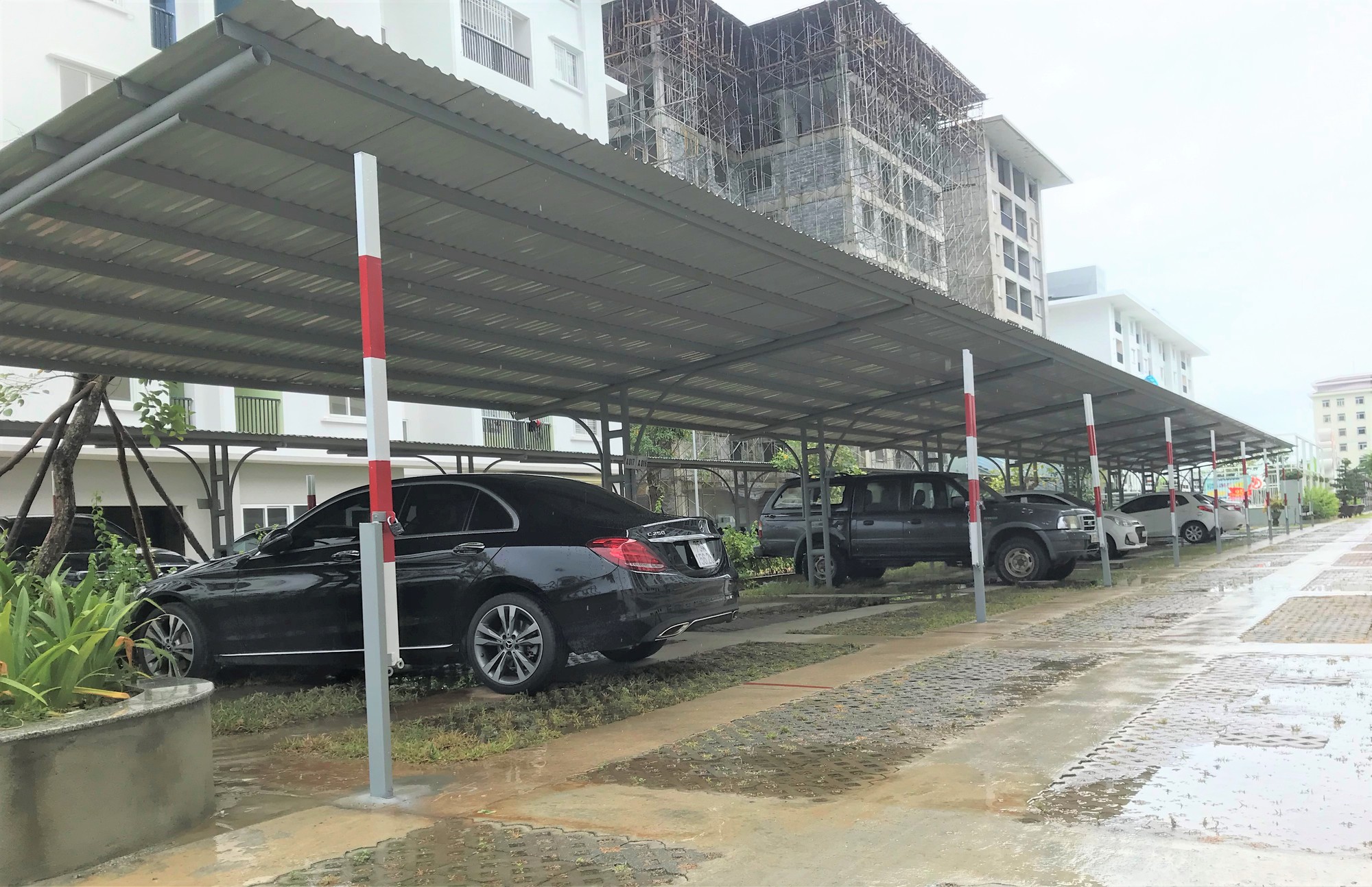 Vụ chung cư "chặt chém" phí giữ ôtô: Chủ đầu tư lấp liếm, đoàn kiểm tra bị qua mặt?