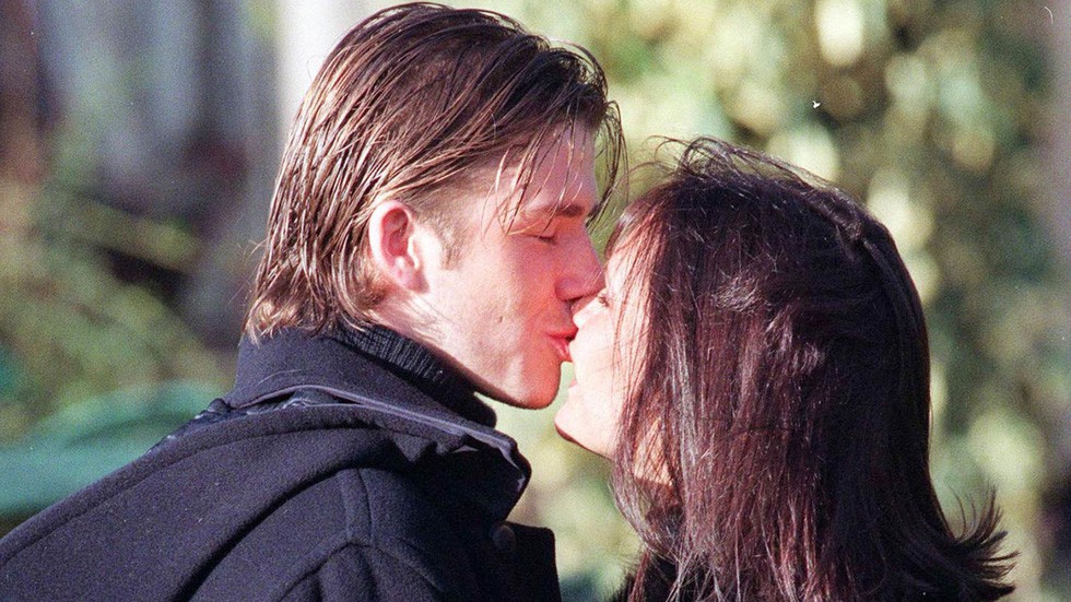 Beckham tự h&agrave;o 20 năm một vợ bốn con, hạnh ph&uacute;c với Victoria - Ảnh 2.