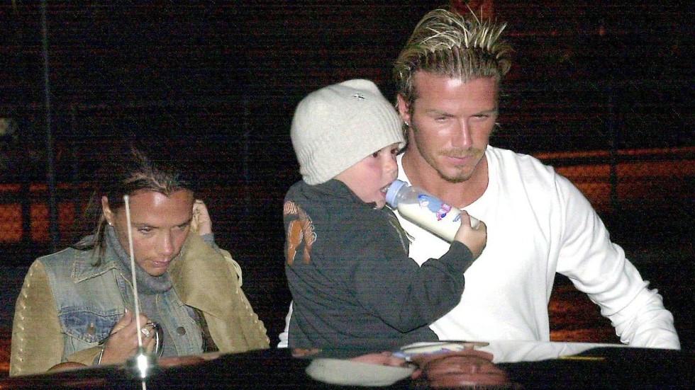 Beckham tự h&agrave;o 20 năm một vợ bốn con, hạnh ph&uacute;c với Victoria - Ảnh 8.