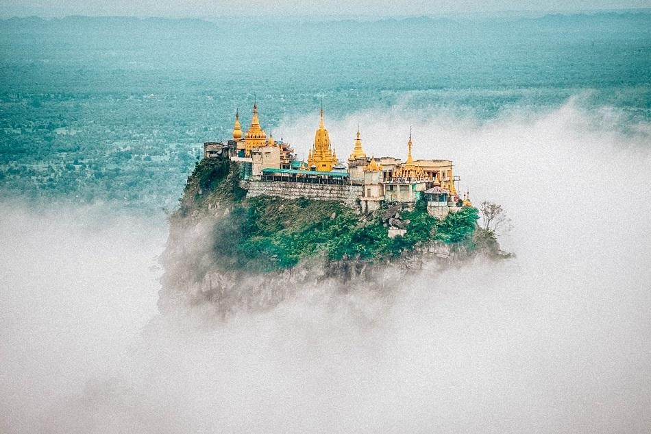 Những ng&ocirc;i đền, ch&ugrave;a d&aacute;t v&agrave;ng, đ&iacute;nh kim cương ở Myanmar - Ảnh 6.