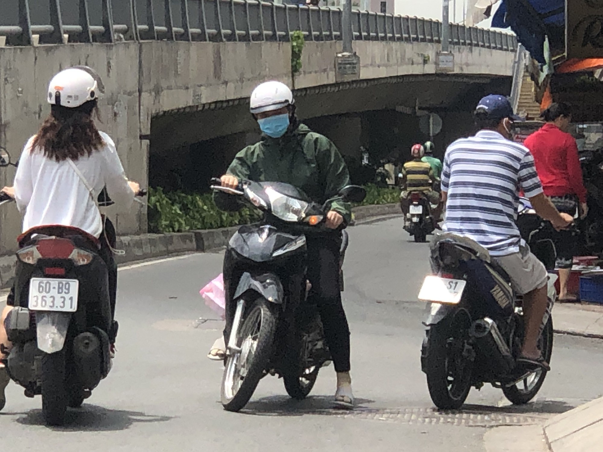 Ý thức giao thông kém, do đâu? - Ảnh 4.