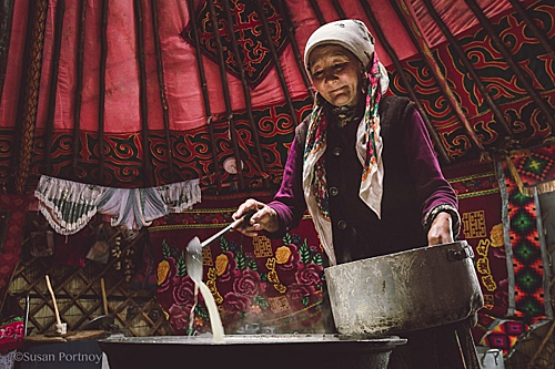 Nơi người d&acirc;n uống tr&agrave; sữa nhiều hơn nước - Ảnh 1.