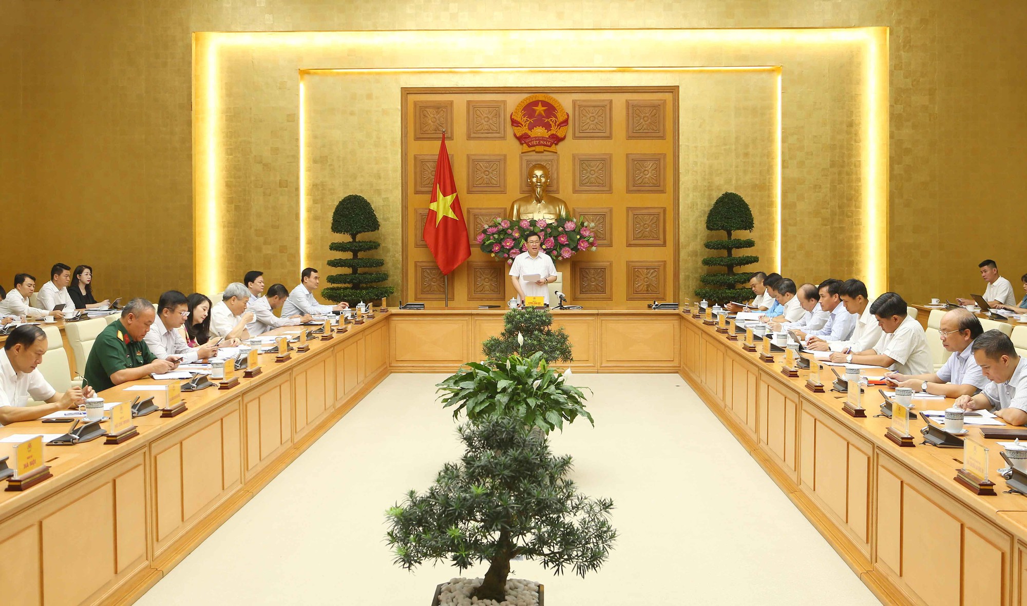 Ph&oacute; Thủ tướng: Cứ tr&ograve;n vo, xin &yacute; kiến v&ograve;ng quanh l&agrave; kh&ocirc;ng được! - Ảnh 1.