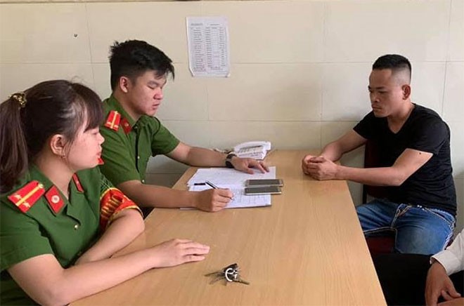 Kẻ lẻn v&agrave;o ph&ograve;ng bệnh nh&acirc;n ở bệnh viện bị facebook t&oacute;m cổ - Ảnh 2.