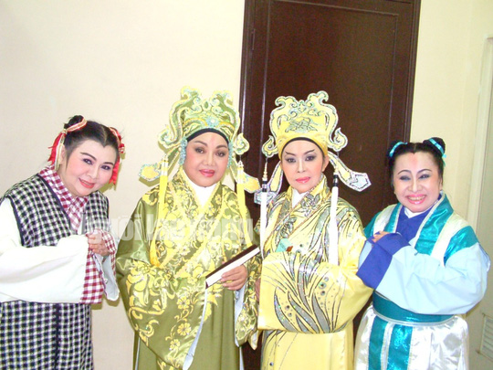 NSND Ngọc Gi&agrave;u: Cứu cải lương cần nhiều phi&ecirc;n bản mới - Ảnh 3.