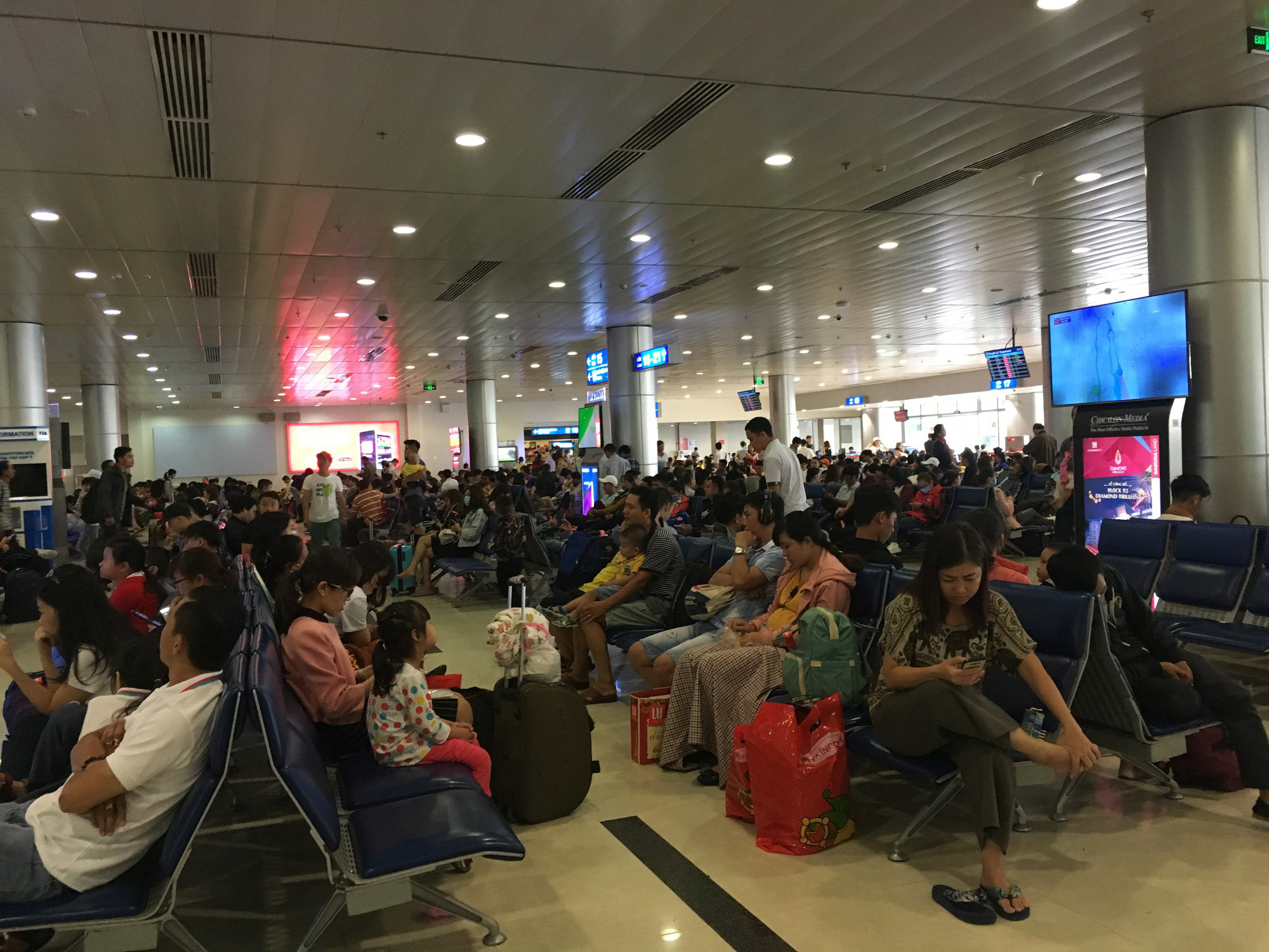 Sắp c&oacute; h&atilde;ng h&agrave;ng kh&ocirc;ng mới Vinpearl Air, Vingroup mở trường đ&agrave;o tạo phi c&ocirc;ng - Ảnh 1.