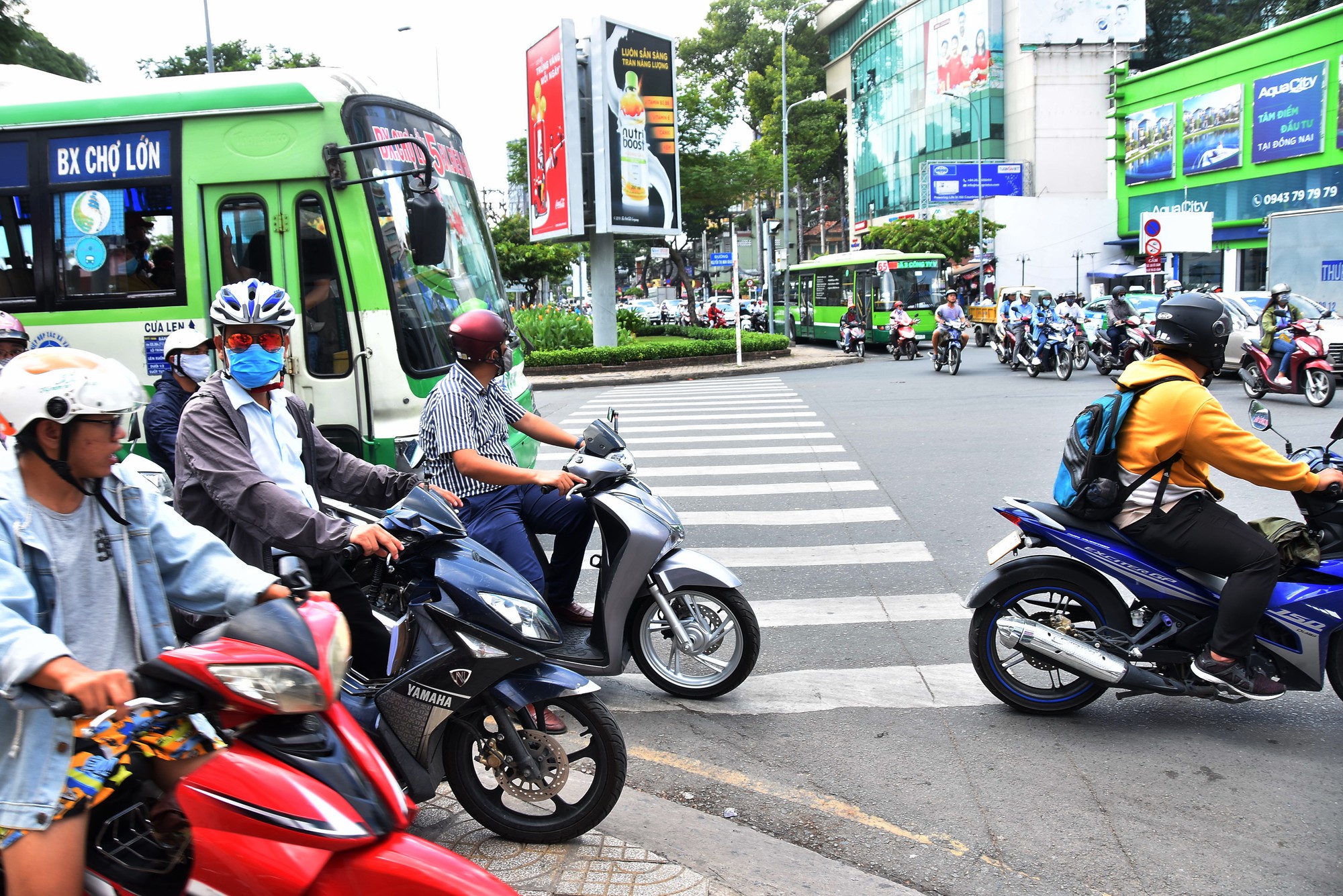 Ý thức giao thông kém, do đâu?: Đừng xem là chuyện nhỏ!