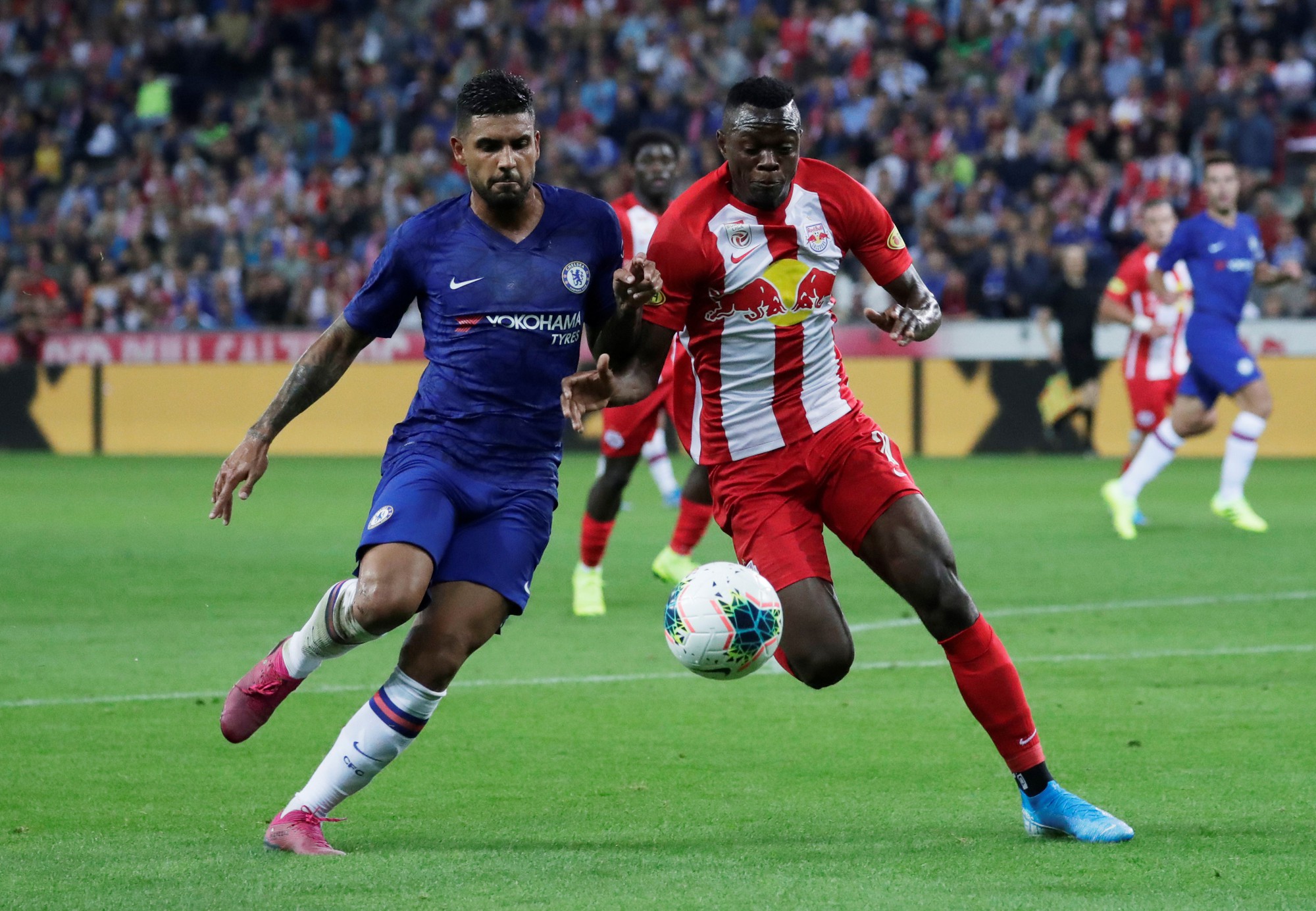Chelsea thắng 3 trận liên tiếp, Liverpool ngược dòng quật ngã Lyon - Ảnh 2.