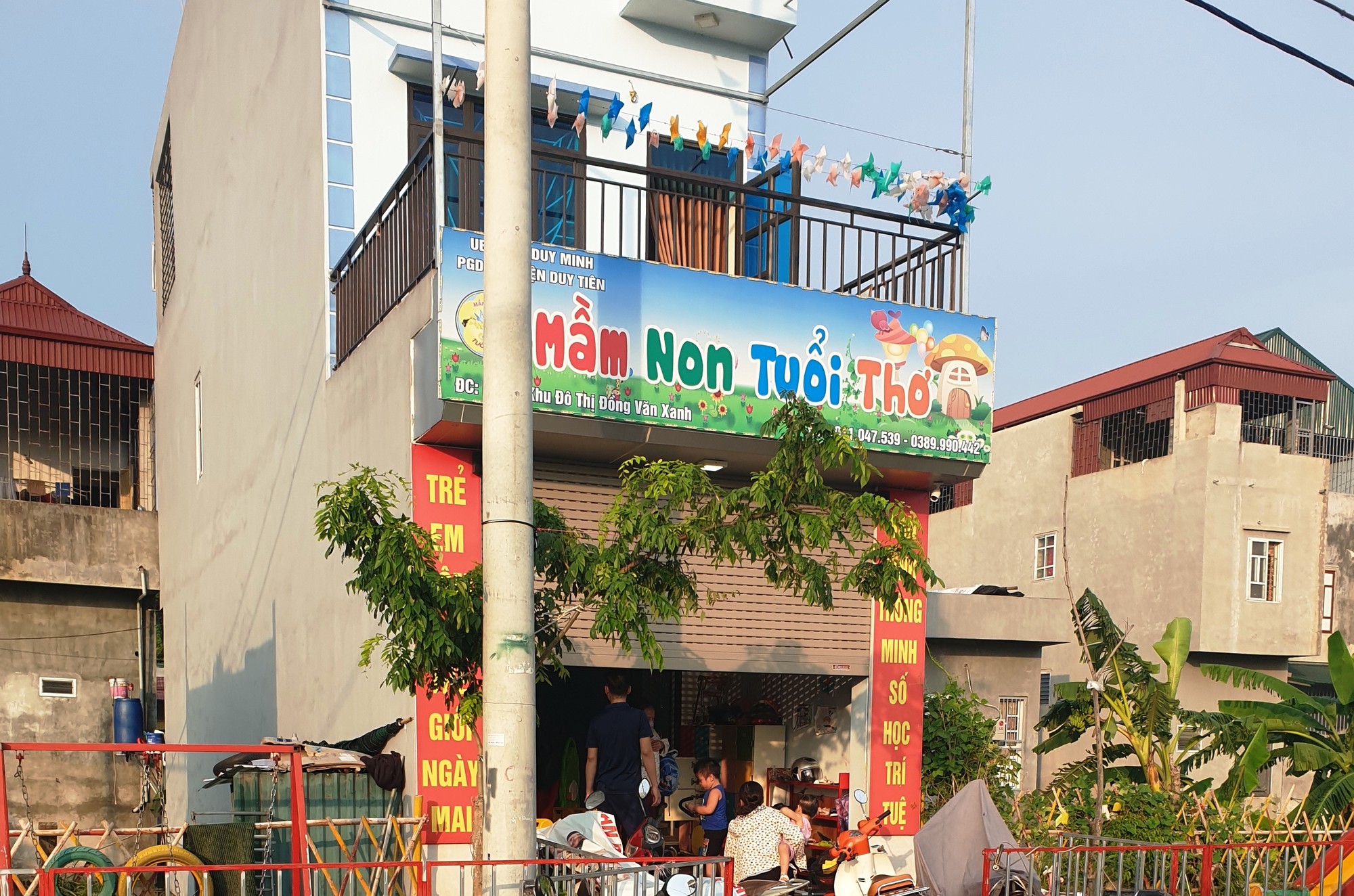 3 trẻ bị bỏng do cô giáo mầm non đổ thêm cồn vào mâm giáo cụ - Ảnh 1.