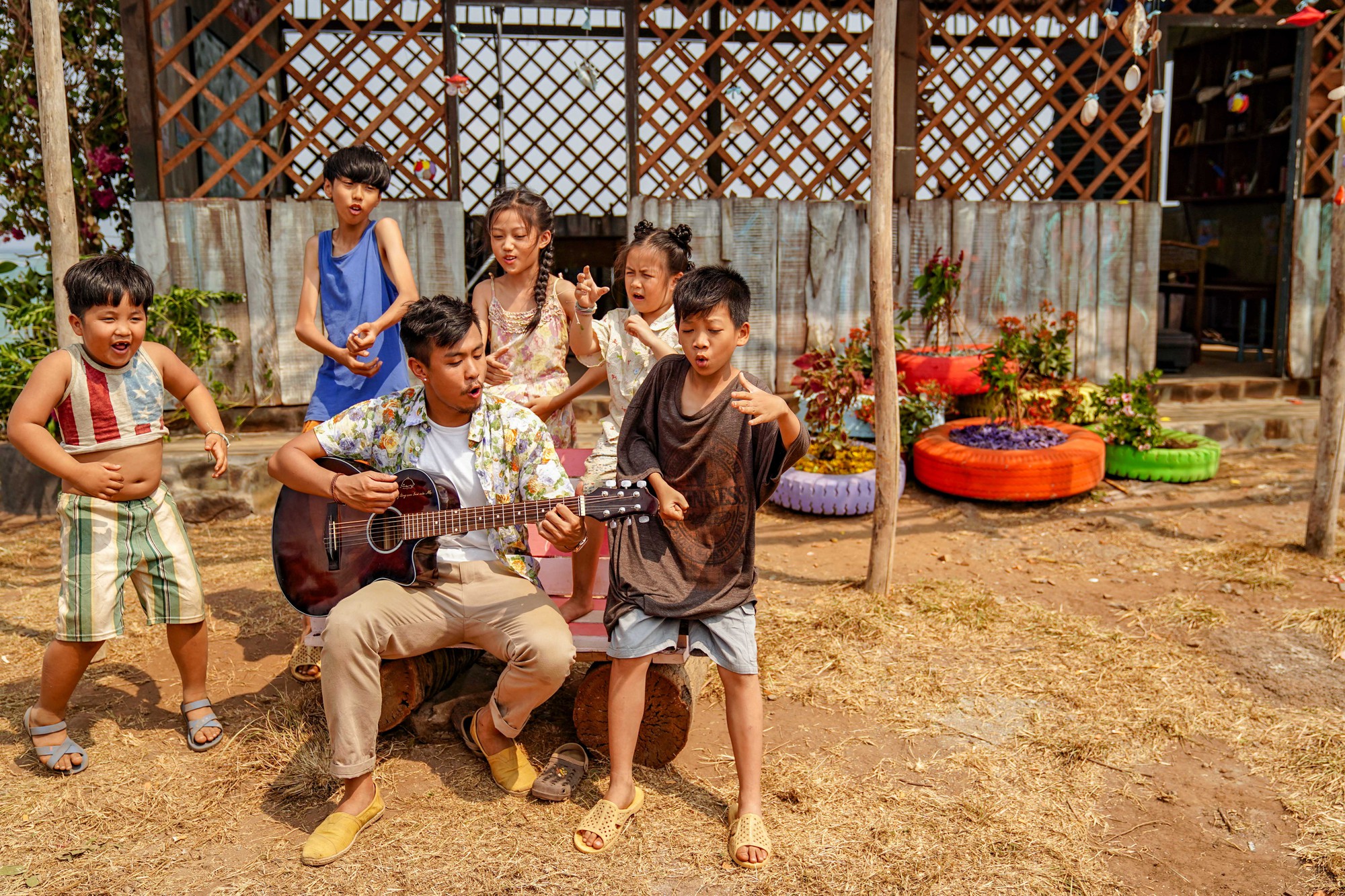 Nghe l&agrave; nghiện với B&agrave;i ca t&ocirc;m c&aacute;   - Ảnh 5.