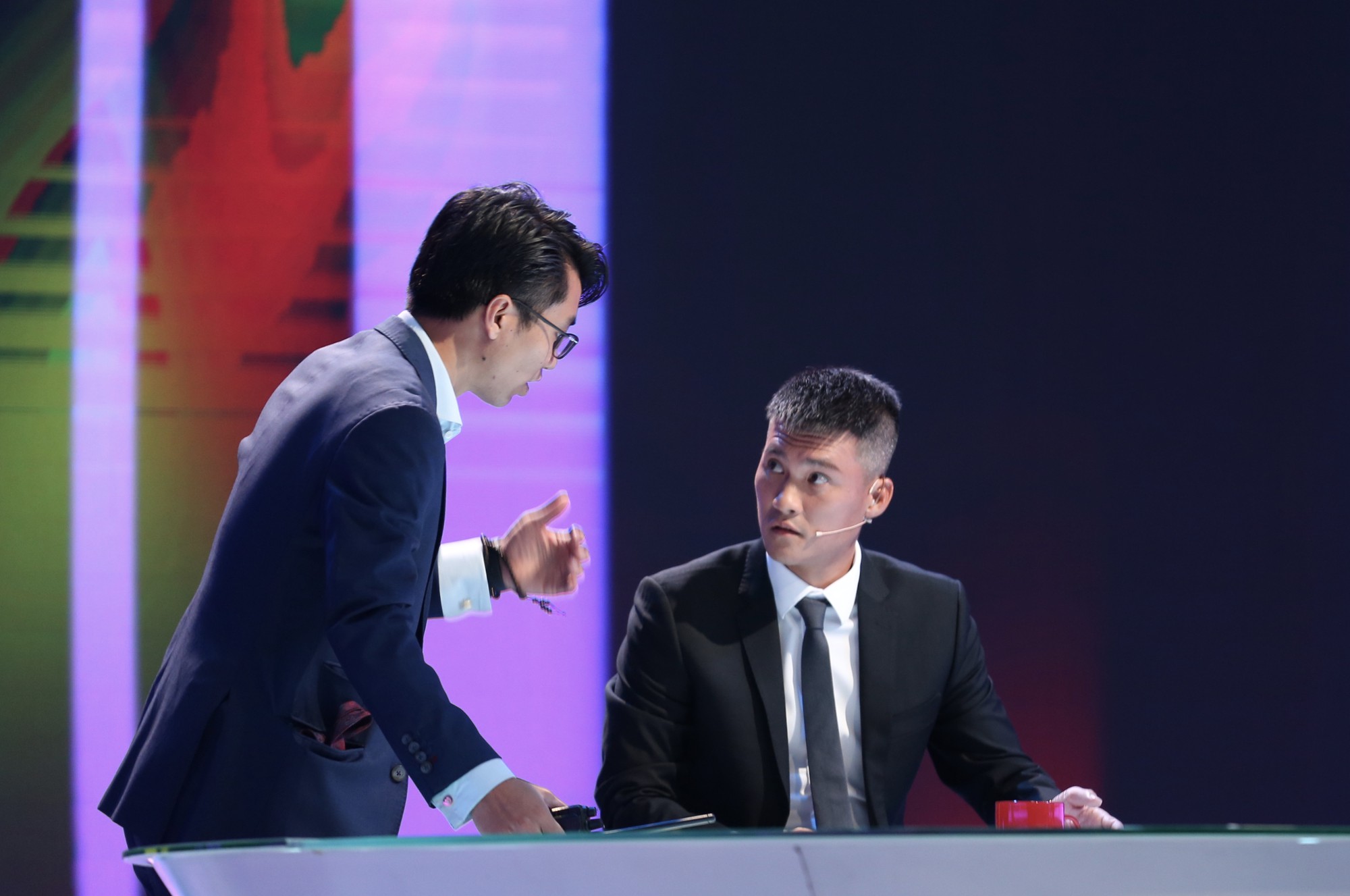 Công Vinh lần đầu sắm vai MC dẫn chương trình "Thứ 9 Ngoại hạng" trên K+