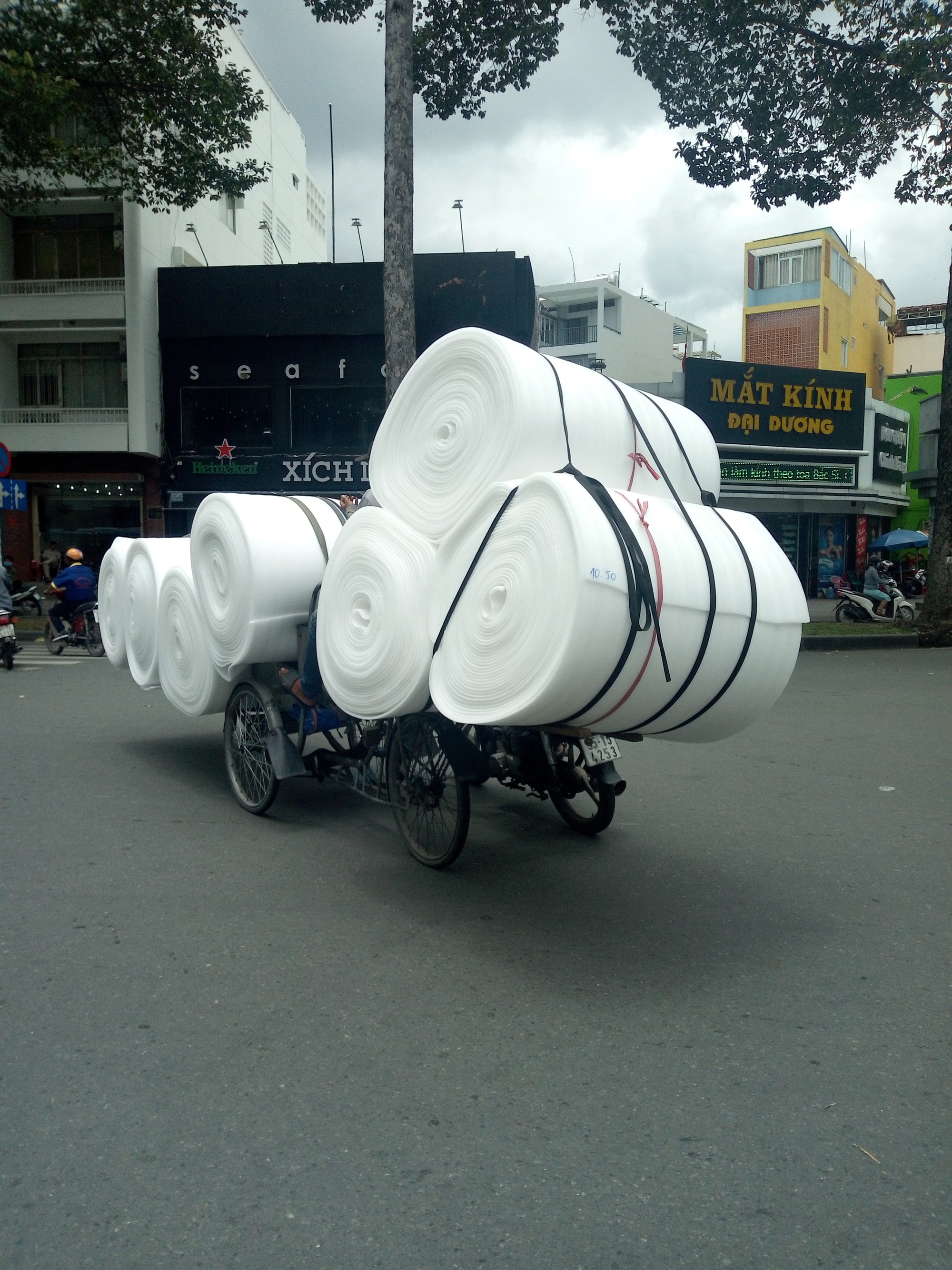 Đùa với tử thần