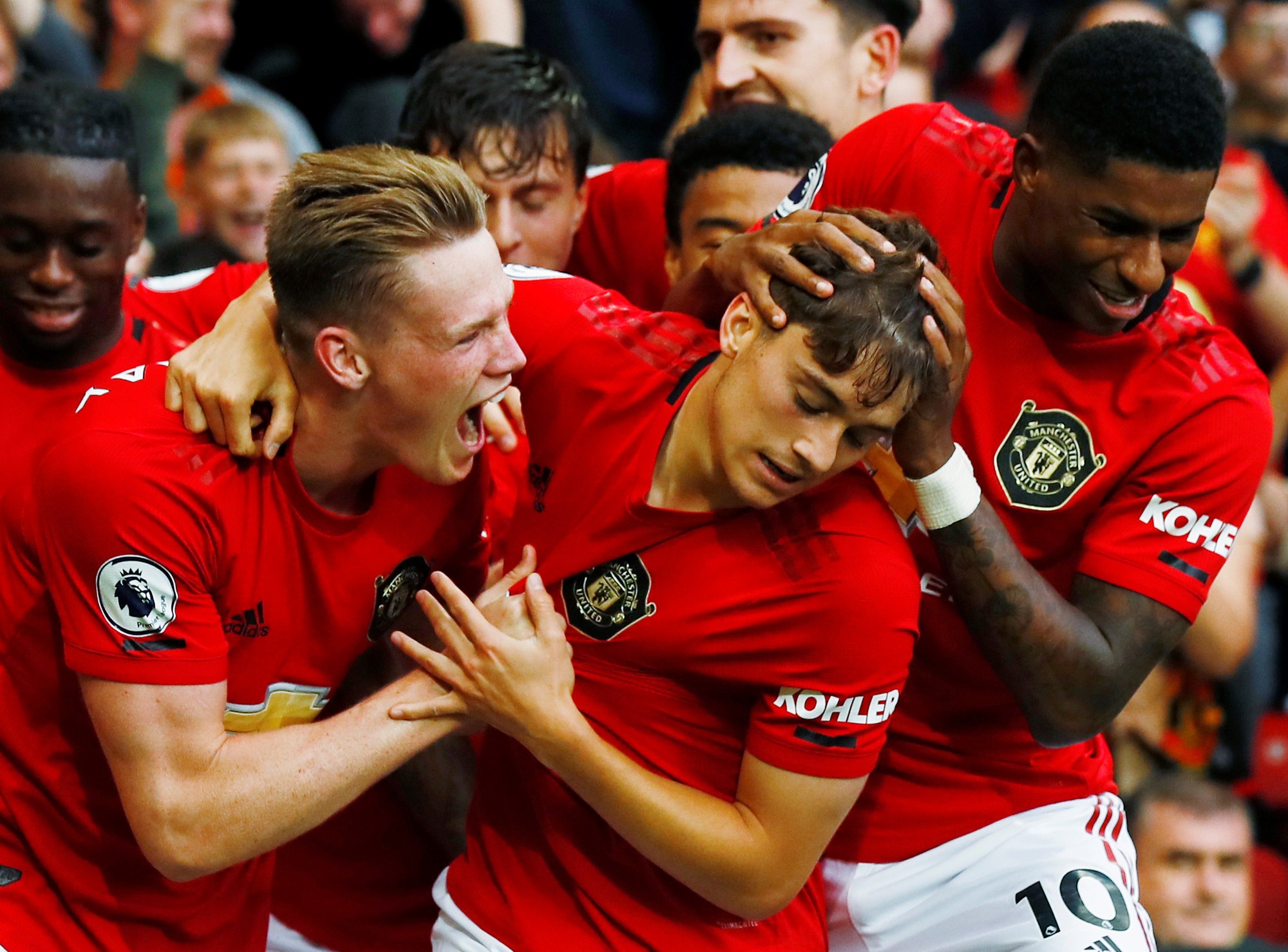 Phản công siêu đỉnh, Man United "hạ nhục" Chelsea