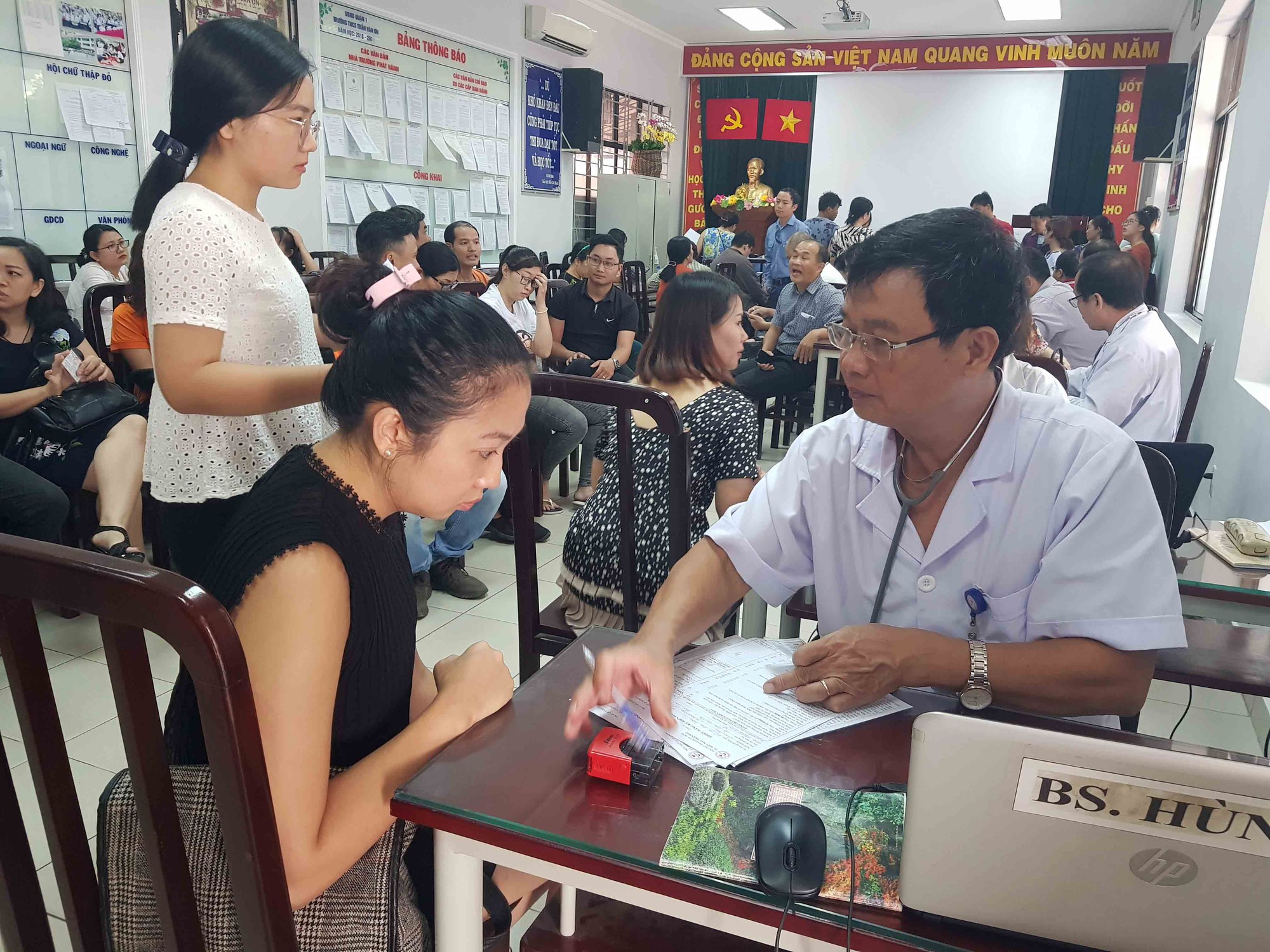 350 CNVC- LĐ t&igrave;nh nguyện hiến m&aacute;u - Ảnh 2.