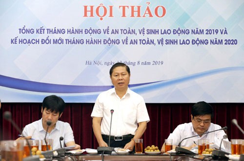 Huấn luyện an toàn lao động cho 211.700 cán bộ Công đoàn