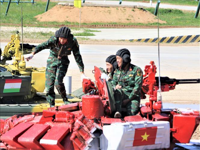 Đội xe tăng Việt Nam dẫn đầu bảng đấu b&aacute;n kết Army Games 2019 - Ảnh 1.