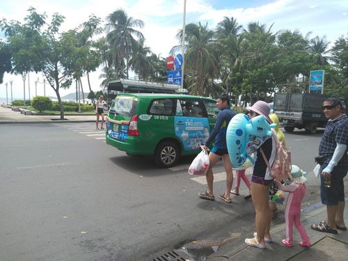 Nha Trang hạn chế ôtô, giữ môi trường du lịch