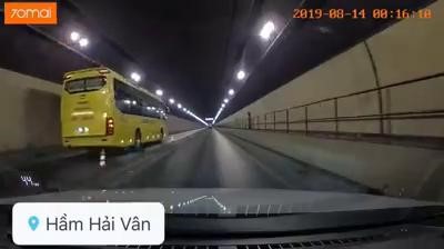 Vụ xe khách vượt ẩu trong hầm Hải Vân: Coi thường pháp luật, phải xử lý nghiêm minh - Ảnh 1.