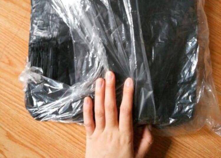 310 triệu đồng trong túi nhựa đen bỏ quên ở sân bay Tân Sơn Nhất
