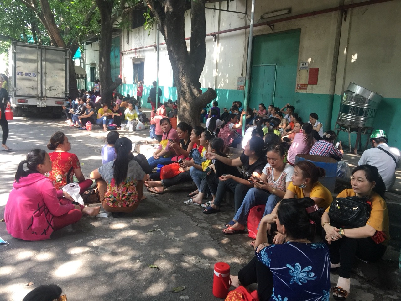 Công nhân Công ty CP Thanh Bình đã trở lại làm việc - Ảnh 1.