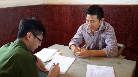 Bắt phó giám đốc làm giả con dấu của tỉnh lừa đảo 17 tỉ đồng