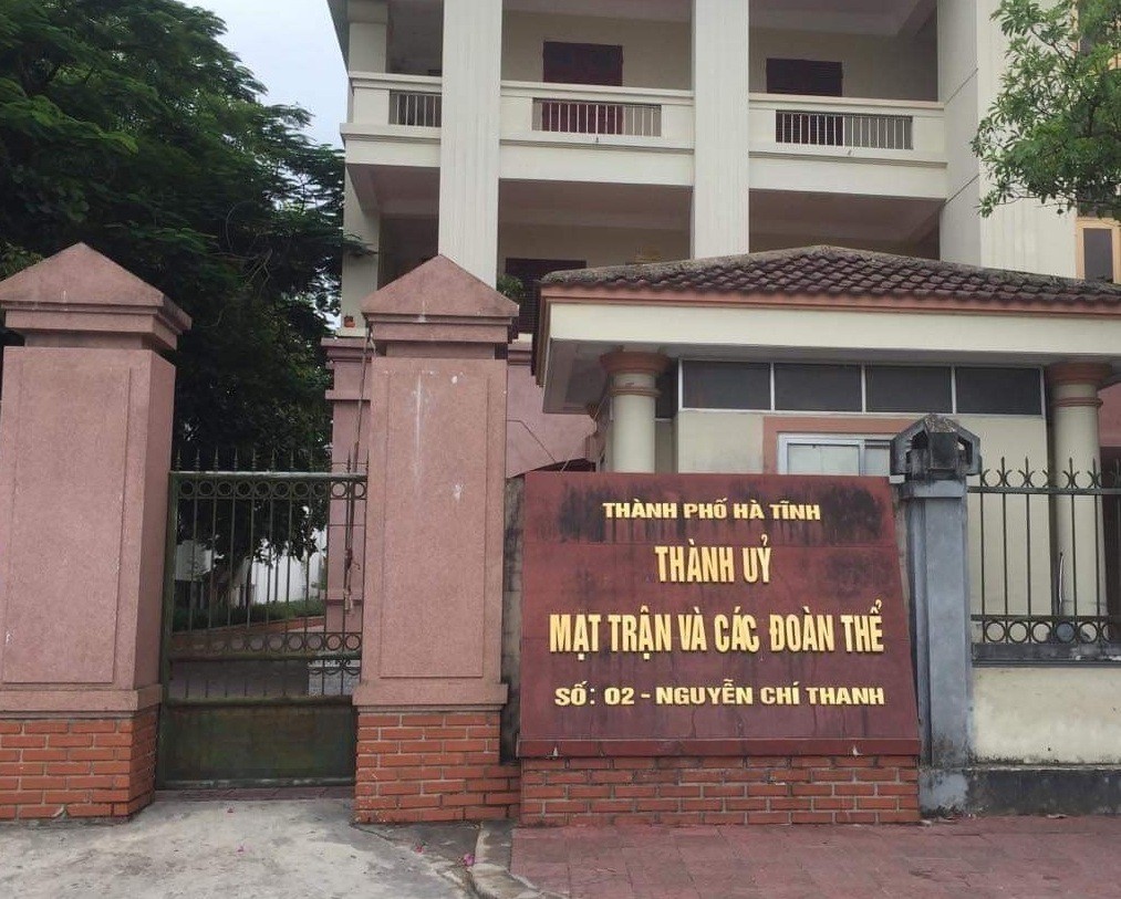 Kỷ luật Chủ tịch HĐND thành phố và Trưởng ban Tổ chức Thành ủy Hà Tĩnh